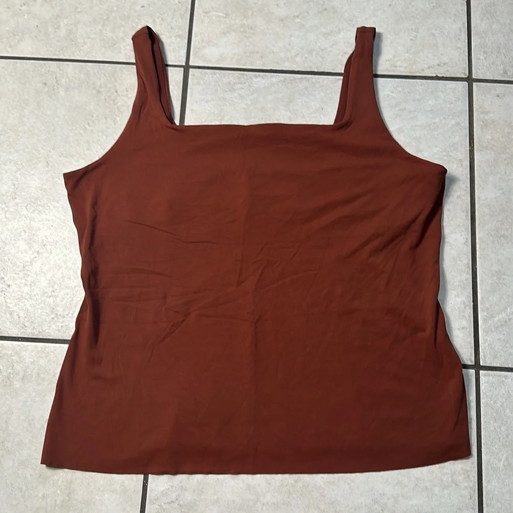 Nike‎ Yoga Luxe Women's Shelf-bra Tank